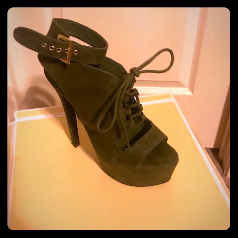 Platform boots